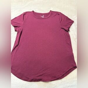 SO Women's Burgundy Short Sleeve Tee